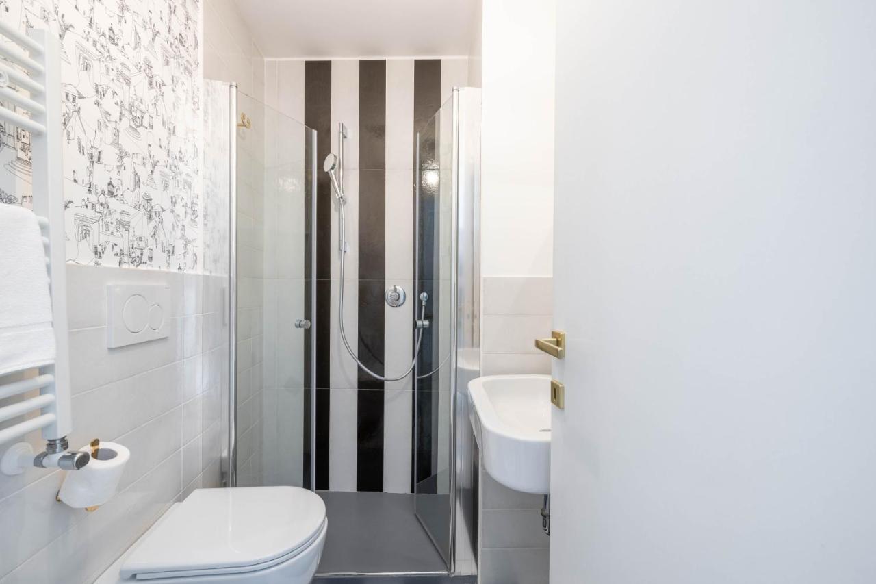 Trinita' Dei Monti New Apt In The Heart Of Рим Екстериор снимка